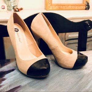 NWT! Beautiful faux suede, neutral Black/Tan Pumps